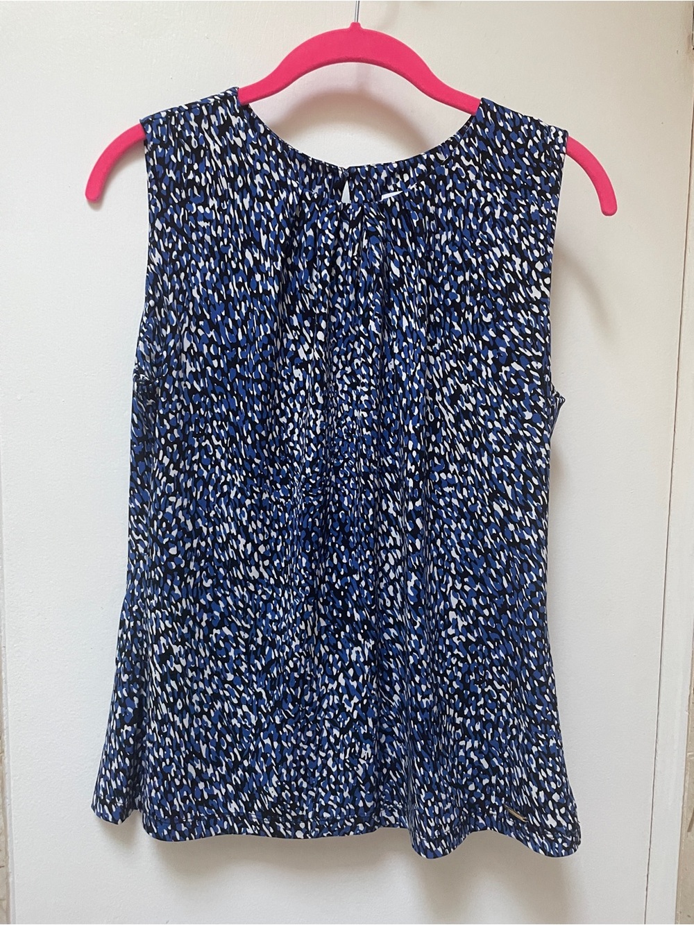 Calvin Klein Blue and White Printed Sleeveless Blouse